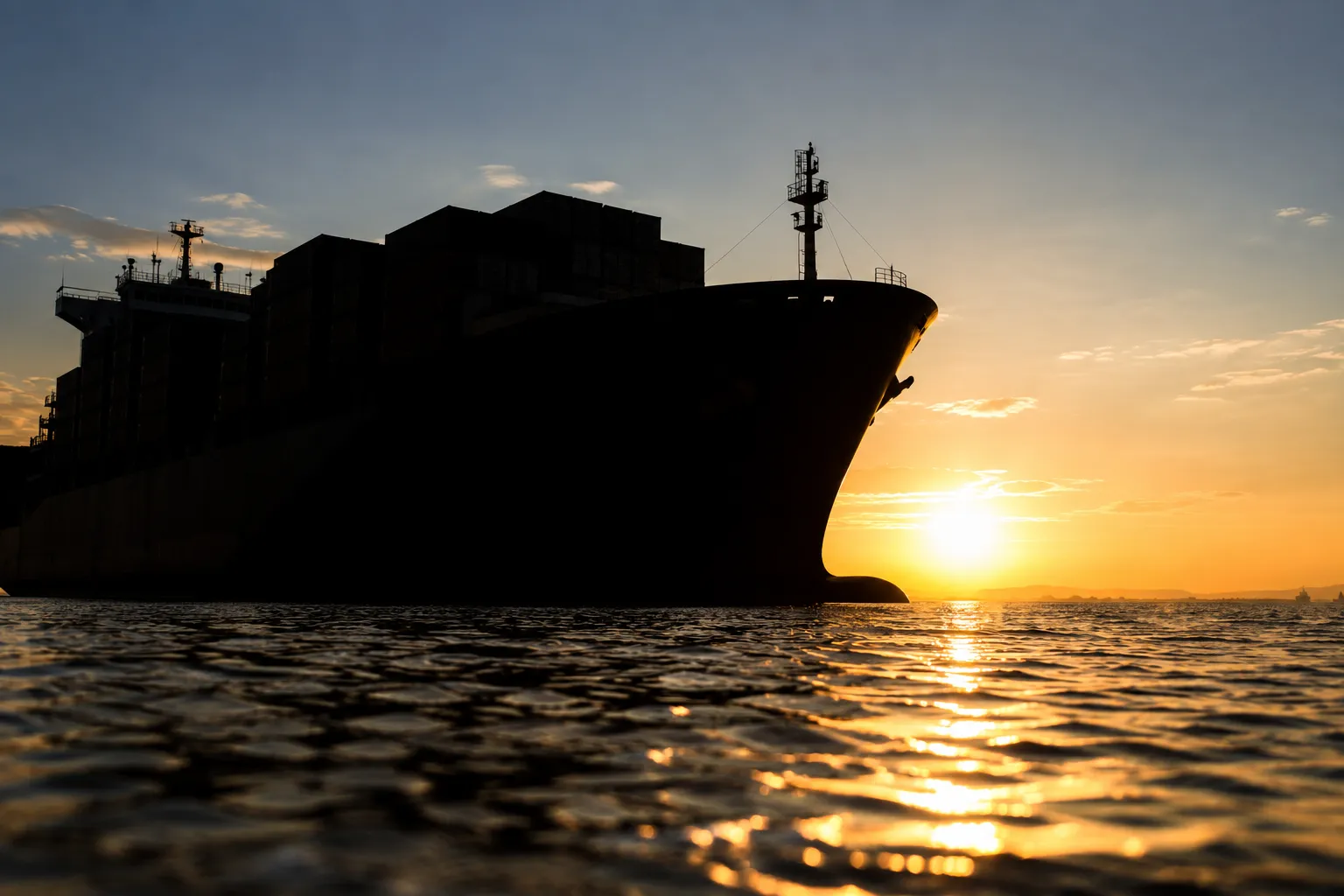 Canal do Panamá: navio paga US$ 4 milhões por prioridade de passagem