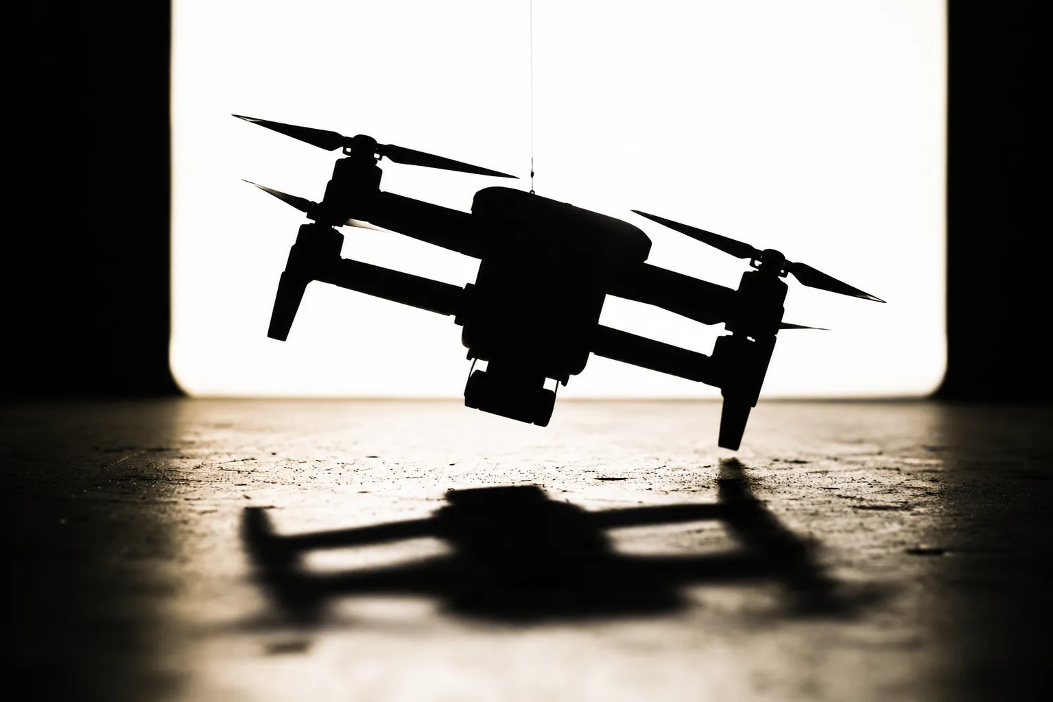 EUA impõem tarifas de até 100% sobre drones e componentes importados